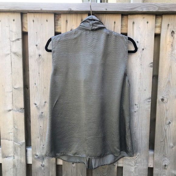 JONES NEW YORK TIE NECK SLEEVELESS TOP 100% SILK - Picture 3 of 5